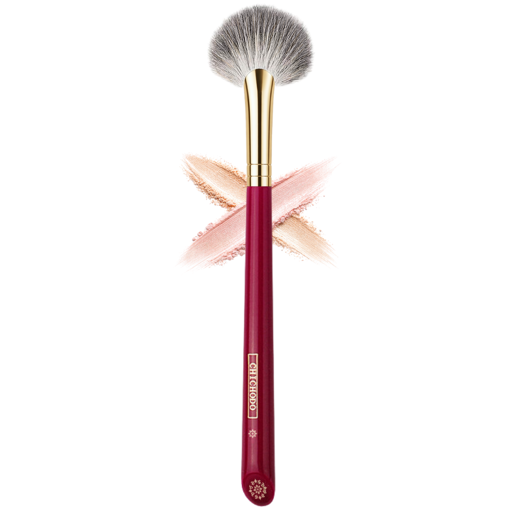 Cọ Quạt Nhỏ Tạo Sáng Gò Má/Sống Mũi/Xương Chân Mày CHICHODO Small Fan Brush C126